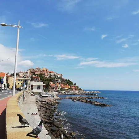 Monolocale Con Giardino E Parcheggio Privato Citra Zero Zero Ottanta Trentuno Lt 0281 *