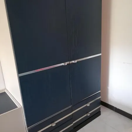 Monolocale Con Giardino E Parcheggio Privato Citra Zero Zero Ottanta Trentuno Lt 0281 * Imperia