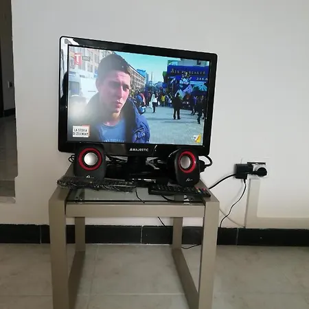 Monolocale Con Giardino E Parcheggio Privato Citra Zero Zero Ottanta Trentuno Lt 0281 شقة إمبيريا