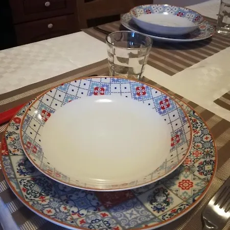 Monolocale Con Giardino E Parcheggio Privato Citra Zero Zero Ottanta Trentuno Lt 0281 Daire